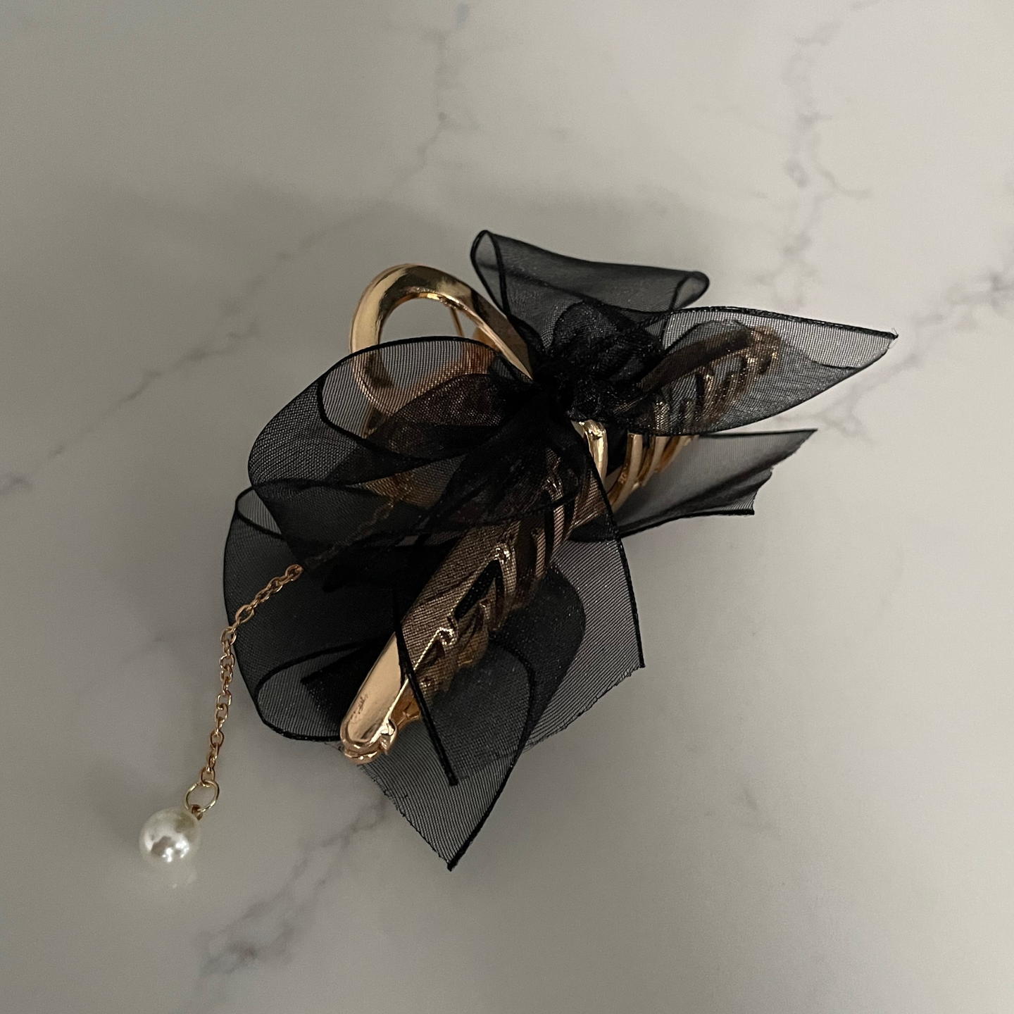 Bow and Chain Claw Clip